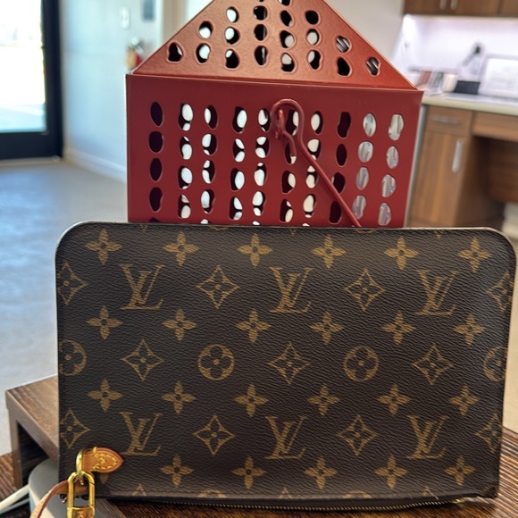 LV Monogram Neverful MM GM Pochette Pivoine | Tan Interior - Picture 10 of 16
